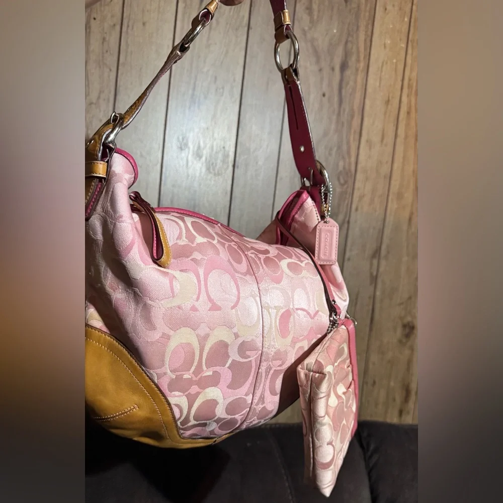 バッグ Vintage Coach Hobo Pink Signature Bag Coach | Bags | Vintage Coach Hobo Pinktan Shoulder Bag With